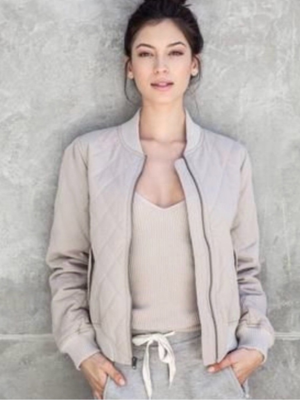 NWT Sincerely Jules Quilted Bomber Jacket in Taupe Size Small
